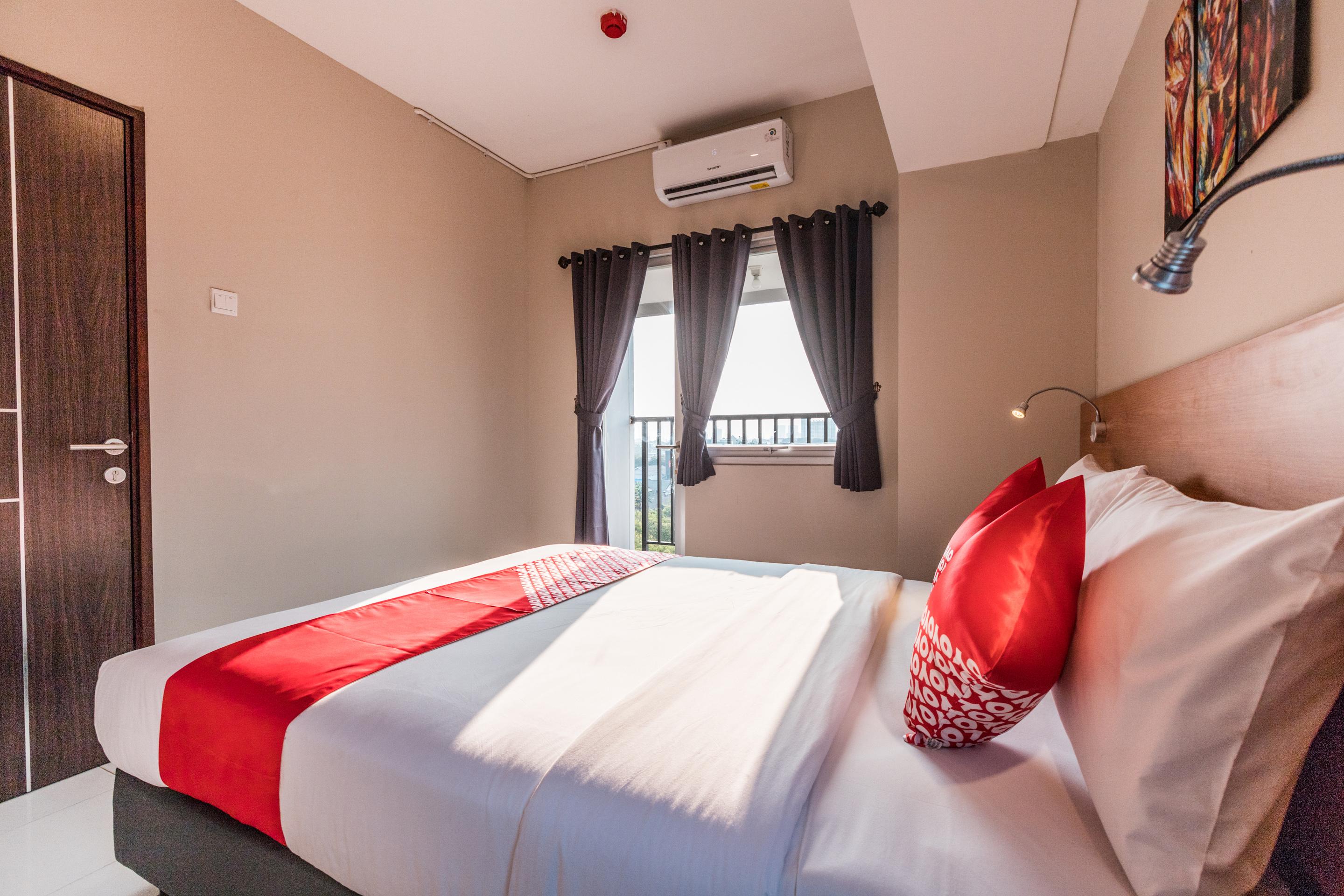 Flagship 750 Mont Blanc Hotel Bekasi Exterior foto